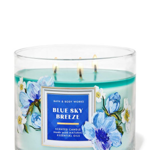 Bath and Bodyworks Blue Sky Breeze 3-Wick Candle